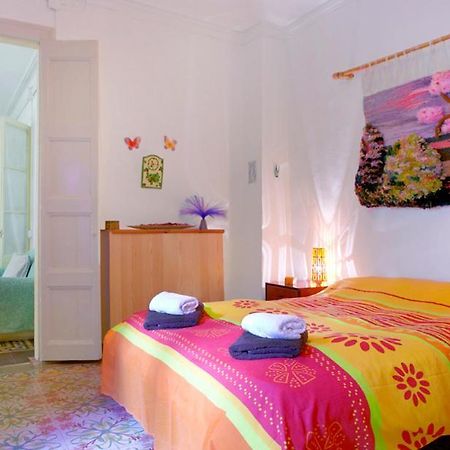 Habitacion En Piso Compartido Barcelona Exterior photo